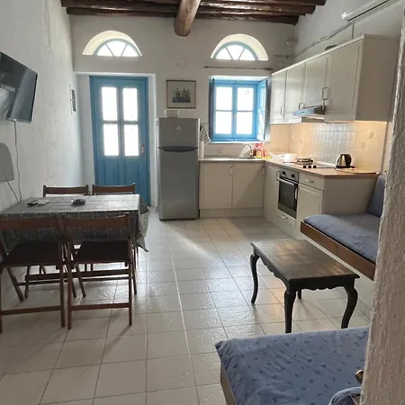 דירה Neoclassical Apartment, Chora Ándros