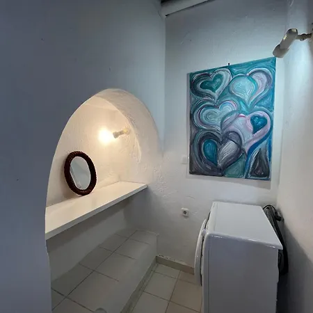 Neoclassical Apartment, Chora דירה Ándros