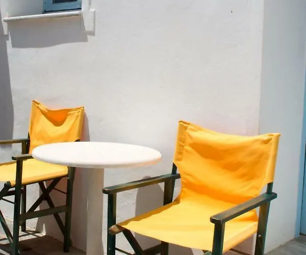 Neoclassical Apartment, Chora Ándros