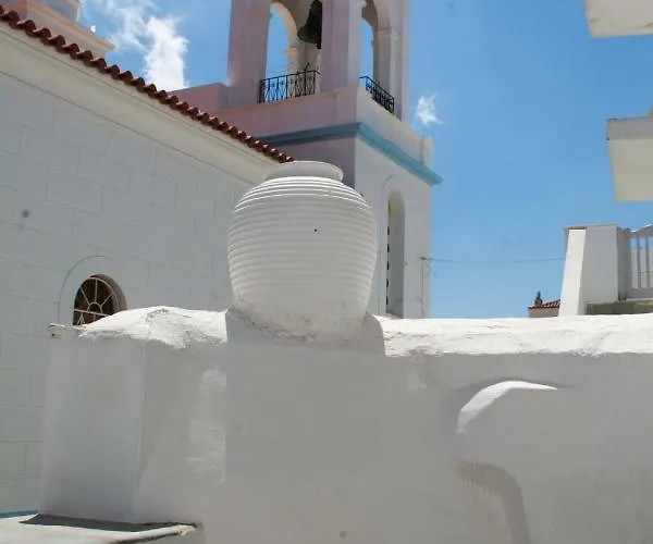 Neoclassical Apartment, Chora شقة Ándros